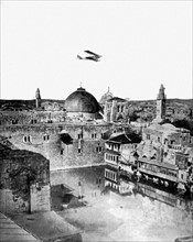 World War I. English plane flying over the Omar mosque in Jerusalem after its liberation (1918)