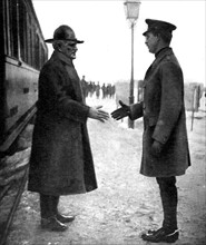 Première Guerre Mondiale. Le roi Albert 1er reçoit le général Pershing sur le front belge