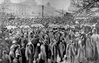 Russian Revolution. In Moscow, burial of bolsheviks killed in the course of the revolutionary days