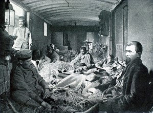 Première Guerre Mondiale. Dans un wagon de chemin de fer, prisonniers de guerre allemands