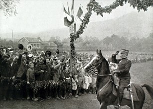 Première Guerre Mondiale. Alsace. Le général Maud'Huy acclamé par la population de Saint-Amarin