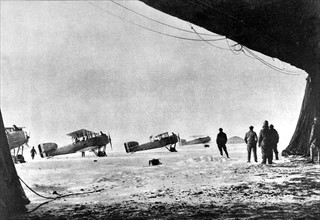 World War I. Air force. Spads on patrol (1918)