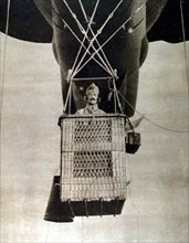 World War I. Observer in the gondola of a "saucisse" ("sausage") at 600 meters altitude