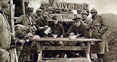 Escaped Russian soldiers fraternizing with French soldiers
