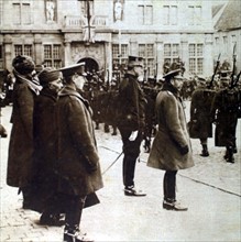 World War I. George V of England and Albert I of Belgium passing a Belgian regiment in review (1914)