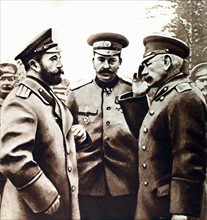 Première Guerre Mondiale. Le tsar Nicolas II en conversation avec les généraux Janouchkévitch et Rouzsky