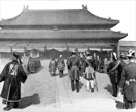 China. First diplomatic reception at the Palace of Peking (1902)
