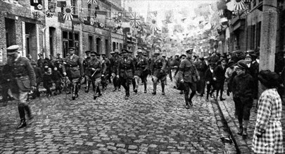 World War I. The Prince of Wales visiting liberated Denain, October 27, 1918
