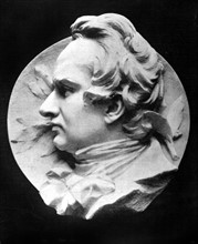Victor Hugo en 1830, médaillon du poète par Denys Puech (1854-1942)