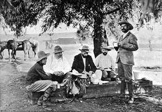 Guerre du Transvaal. Officiers français combattant dans l'armée Boer(1900)