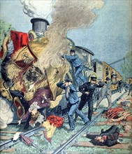At Roissy-en-Brie, an automobile crushed by a train (1904).