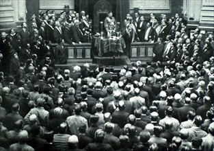 Charles II of Romania taking the oath before the National Assembly (1930)