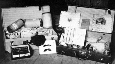 World War I. German terrorists try to blow up ships in New York: their suitcases being exhibited after their arrest (1915)