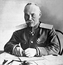 World War I. General Alexeyev is made holder of the Grand Cross of the Legion of Honor (1915)