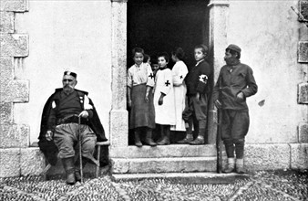 Montenegrin male nurses of Podgoritza (1912)
