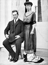Le roi Albert de Belgique et la reine Elisabeth au château de Laecken (10 juillet 1910)