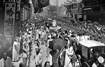 Parade of the first Chinese "Volunteers" Force in Shanghai (1906)