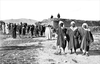 Guerre du Rif, Maroc (1922).
Au 1er plan, le caïd de Tafersit, le caïd Haddou et le caïd de Midher.