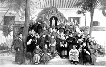 Hôpital des Filles de la Charité de Saint-Vincent-de-Paul à Pékin, en 1900