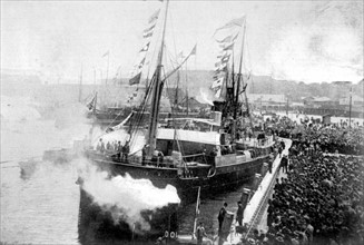 The "Virgo", ship of the Andrée expedition to the North pole, leaving Goteborg in Sweden, in 1896