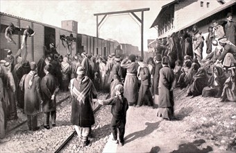 Guerre italo-turque.
Mobilisation de l'armée turque avec le départ de réservistes dans une gare de Syrie, en 1911.