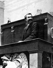 Aristide Briand at the rostrum of the Chamber, answering back to Jean Jaurès' attacks, May 13, 1907