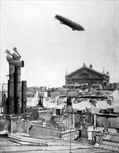Dirigible "Patrie" flying over the Opera neighbourhood in Paris, July 8, 1907