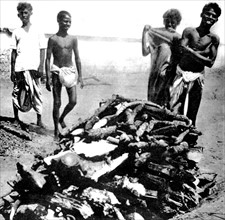 Funeral pyre in India (1930)