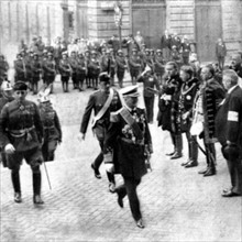 Le régent Horthy venant assister aux cérémonies de Budapest pour la fête nationale, en 1930.