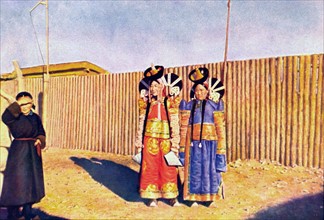 Two Mongol princesses from Urga, with their handmaiden (1910)
