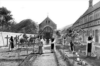 Cemetery of a Tappist monastery, 150 km West from Peking (1910)