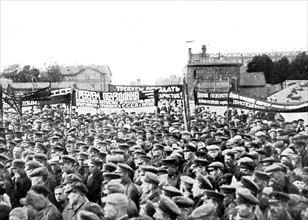 Conflit sino-russe. 
Manifestations populaires antichinoises à Léningrad, en 1929.