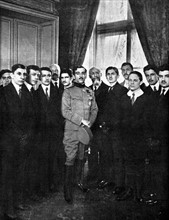 Première Guerre Mondiale.
Réception par le prince Alexandre de Serbie de la délégation des lycées et collèges parisiens (1916).