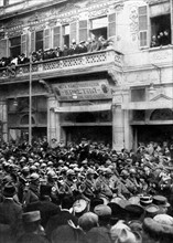 Première Guerre Mondiale. 
Défilé des troupes françaises à Salonique le jour de la fête de l'indépendance de la Grèce, en 1916.