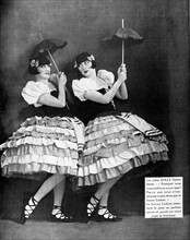 Publicité pour le savon Cadum avec les Dolly Sisters, en France (1926).