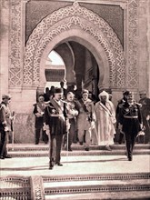 Visite de Mohammed el Habib, bey de Tunis, à la Mosquée de Paris, en 1926.