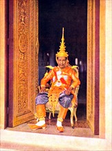 Couronnement de S. M. Monivong, roi du Cambodge.
