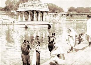 India. In the south of the country, ablutions on the banks of the sacred pond of Tirumalai, the holy city