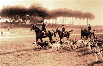 Opening of fox hunting in the Roman countryside (1923)