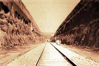 Building of a French-Belgian railway line in central China (1924)