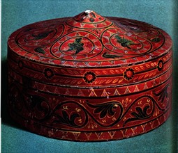 Polychrome wooden reliquary box