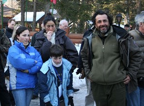 Nicolas Vanier et sa famille à Moscou (19 mars 2006)