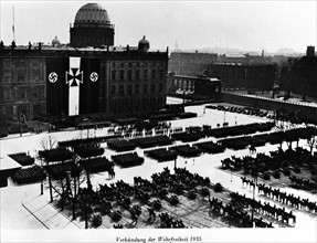 1935 / 3e Reich  / Proclamation du service militaire obligatoire