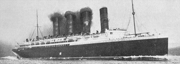 Passengers liner Lusitania