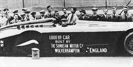 Henry O'Neal de Hane Segrave réalise le record du monde de vitesse à Daytona Beach (1929)