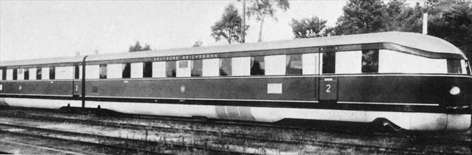 Maiden voyage of the train 'Fliegende Hamburger'