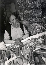 César dans son atelier vers 1981