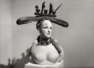 Dali, Buste de femme rétrospectif