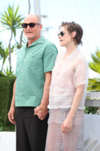 Woody Harrelson and Kristen Stewart