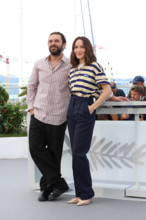 Pio Marmaï and Anaïs Demoustier (in Prada) pose during "La Vénus Electrique" (The Electric Kiss)